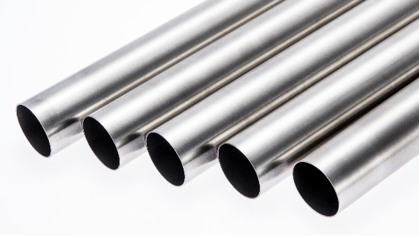 選對空調冷凝水管徑，省電又高效！